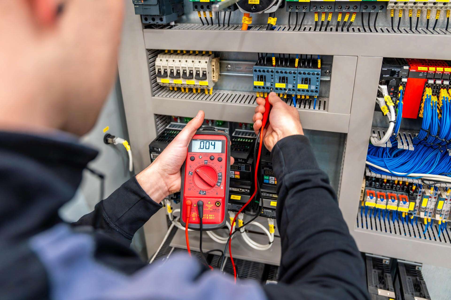 5 Warning Signs Your Electrical Appliance Needs Immediate Attention