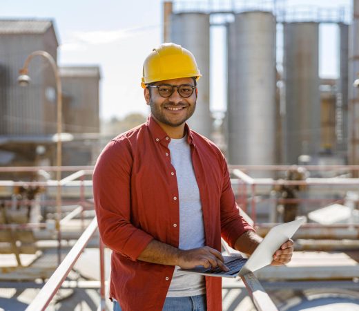 young-construction-specialist-working-at-industria-2025-03-13-20-11-51-utc young-construction-specialist-working-at-industria-2025-03-13-20-11-51-utc