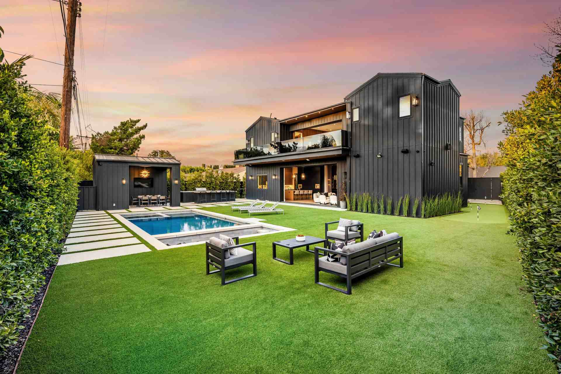 modern-luxury-home-with-a-spacious-backyard-and-po-2024-10-02-19-47-27-utc_11zon