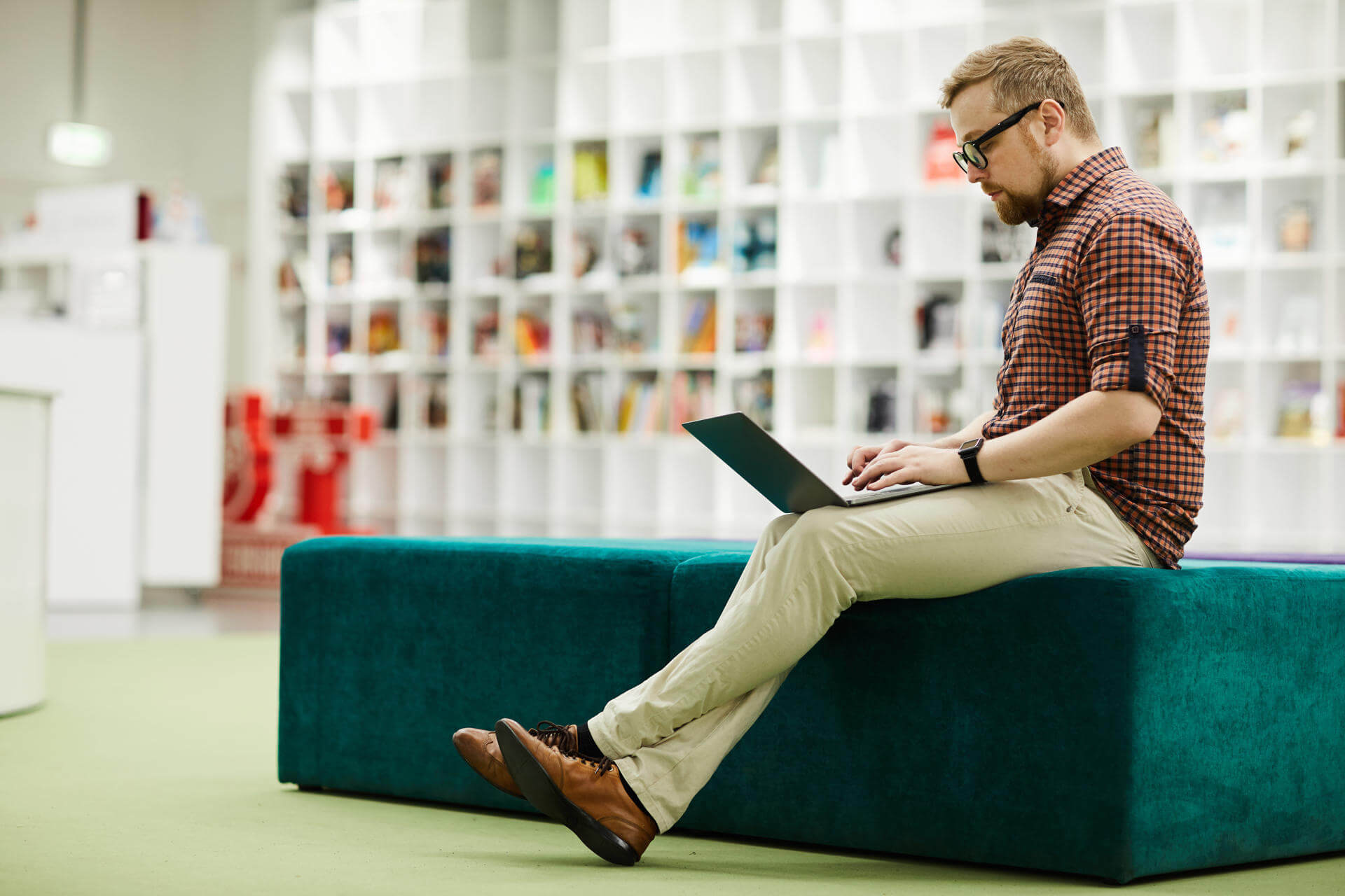 How CRM Automation Helps Sales Teams Save Time and Close More Deals Faster