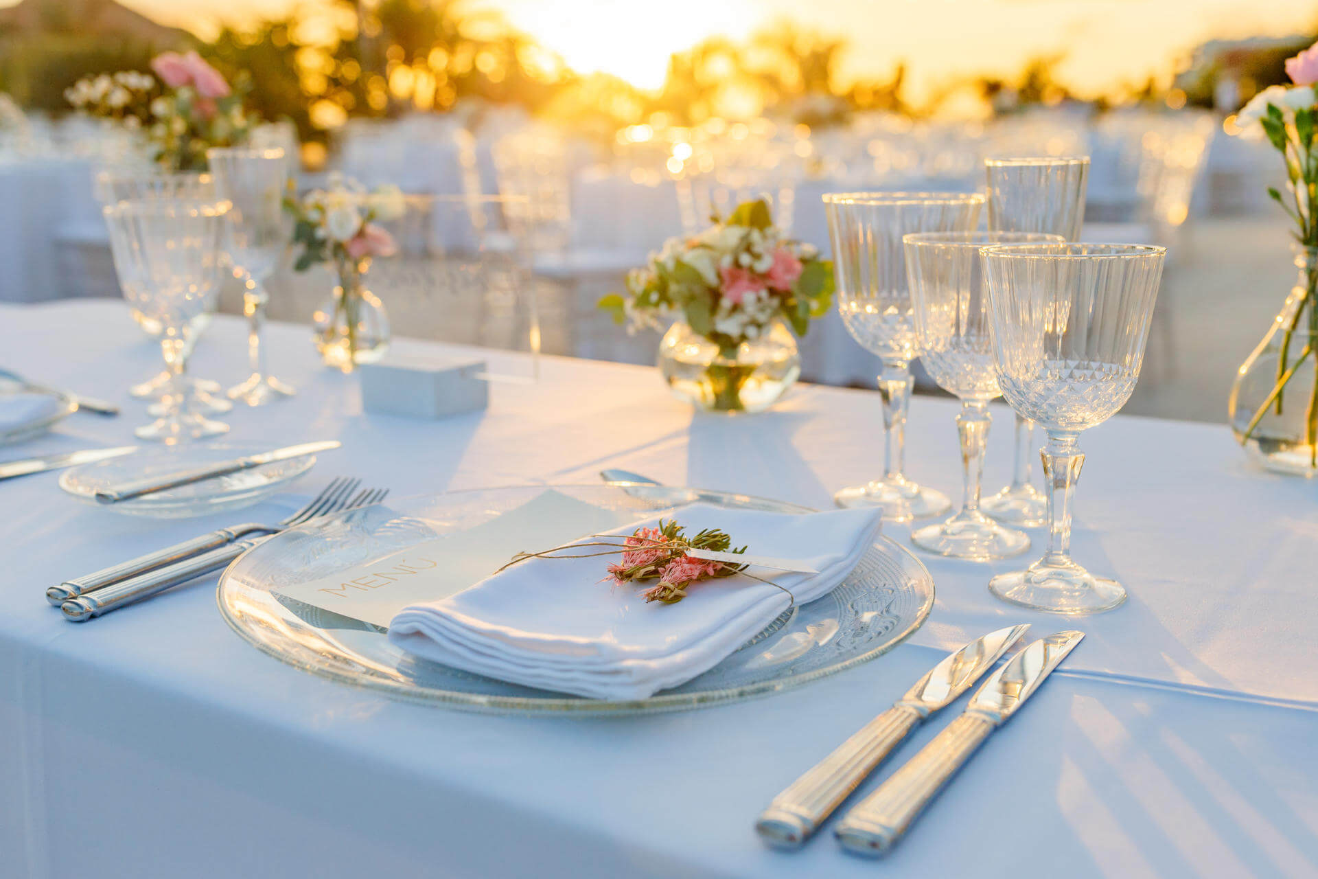 5 Essential Tips for a Stress-Free Wedding Day